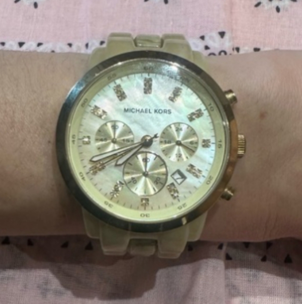 Michael Kors RARE Resin Band Watch ⌚